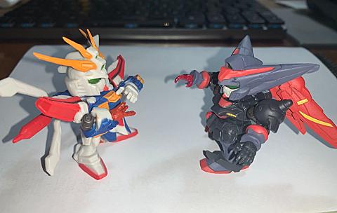 【日本模型開箱】SD Gundam 扭蛋戰士 鋼彈 Dash 01 神威鋼彈、宗師鋼彈